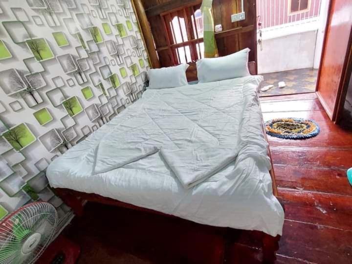 Xl Guest House & Restaurant Сиханоуквил Екстериор снимка